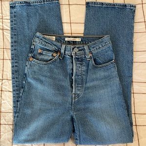 Levi’s Ribcage Jeans